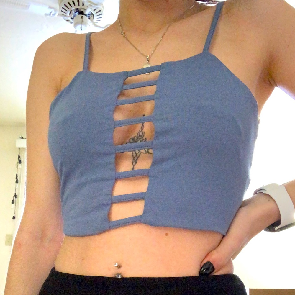 Cropped Tank - Picture 1 of 3